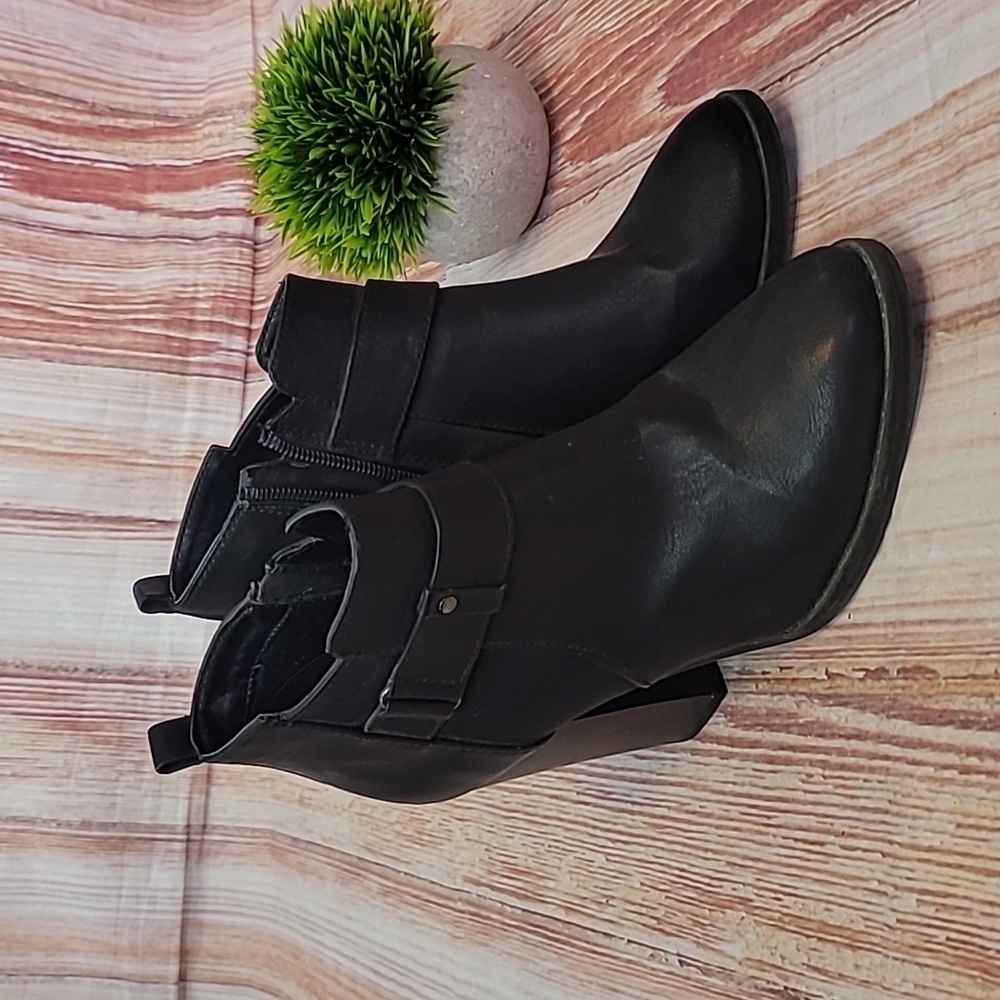 Delicious Ankle Booties